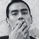 文艺港仔的头像
