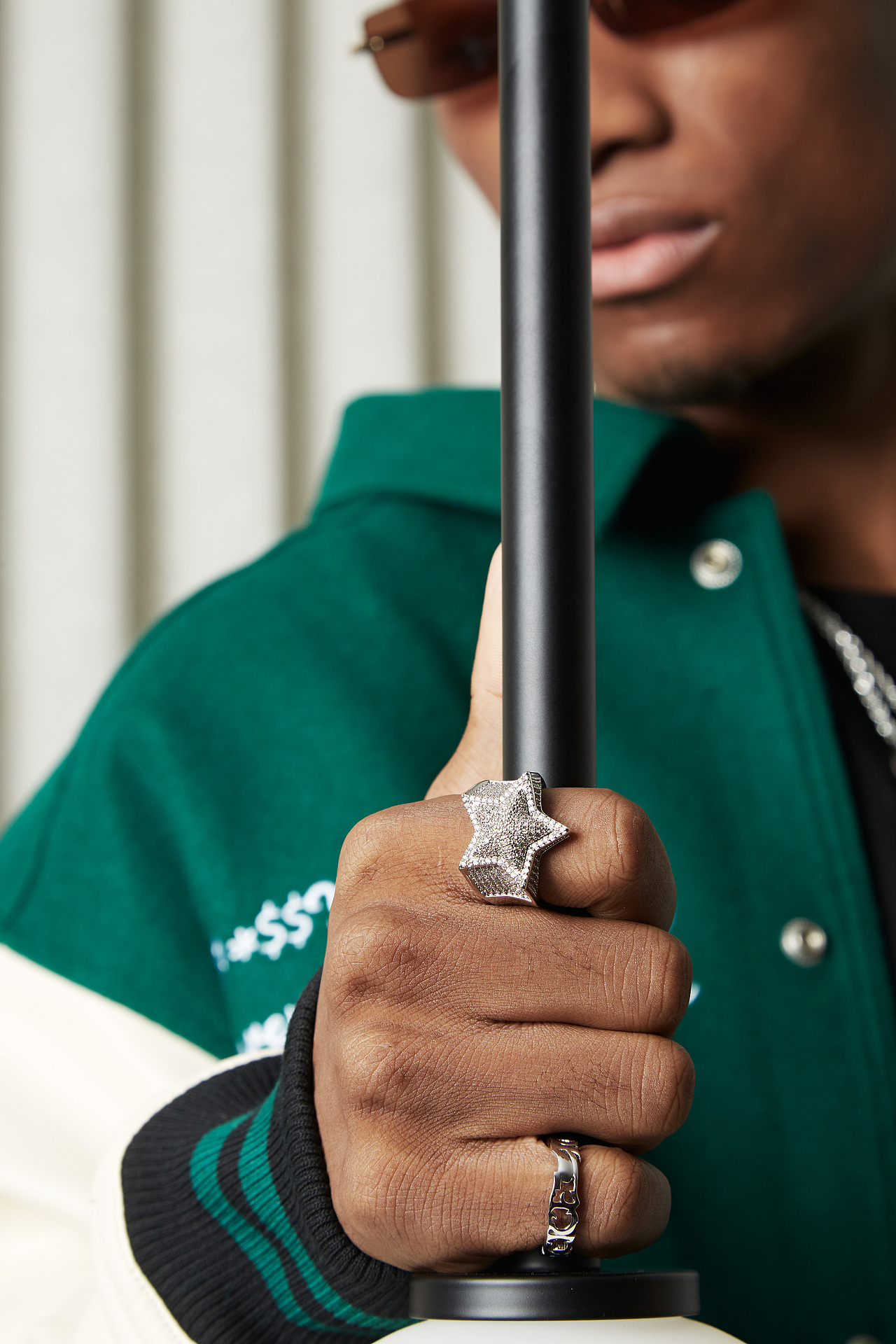 icegang饰品形象片（图ZMjgwMTcxMTcy） - 时尚/艺术摄影 - 站酷设计师APSTUDIO商业摄影原创素材 - 站酷ZCOOL