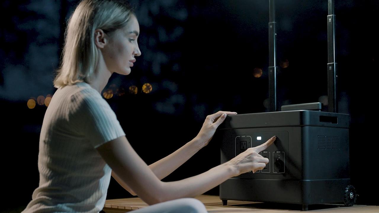 众筹视频广告#大容量移动电源#（图ZMjg3NTkzNjMy） - 宣传片 - 站酷设计师质点DOT原创素材 - 站酷ZCOOL