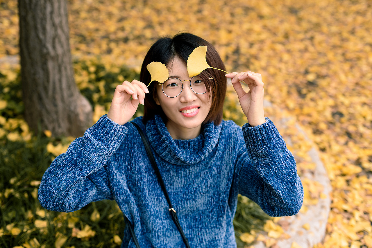 约拍|那片落叶 · 那个她