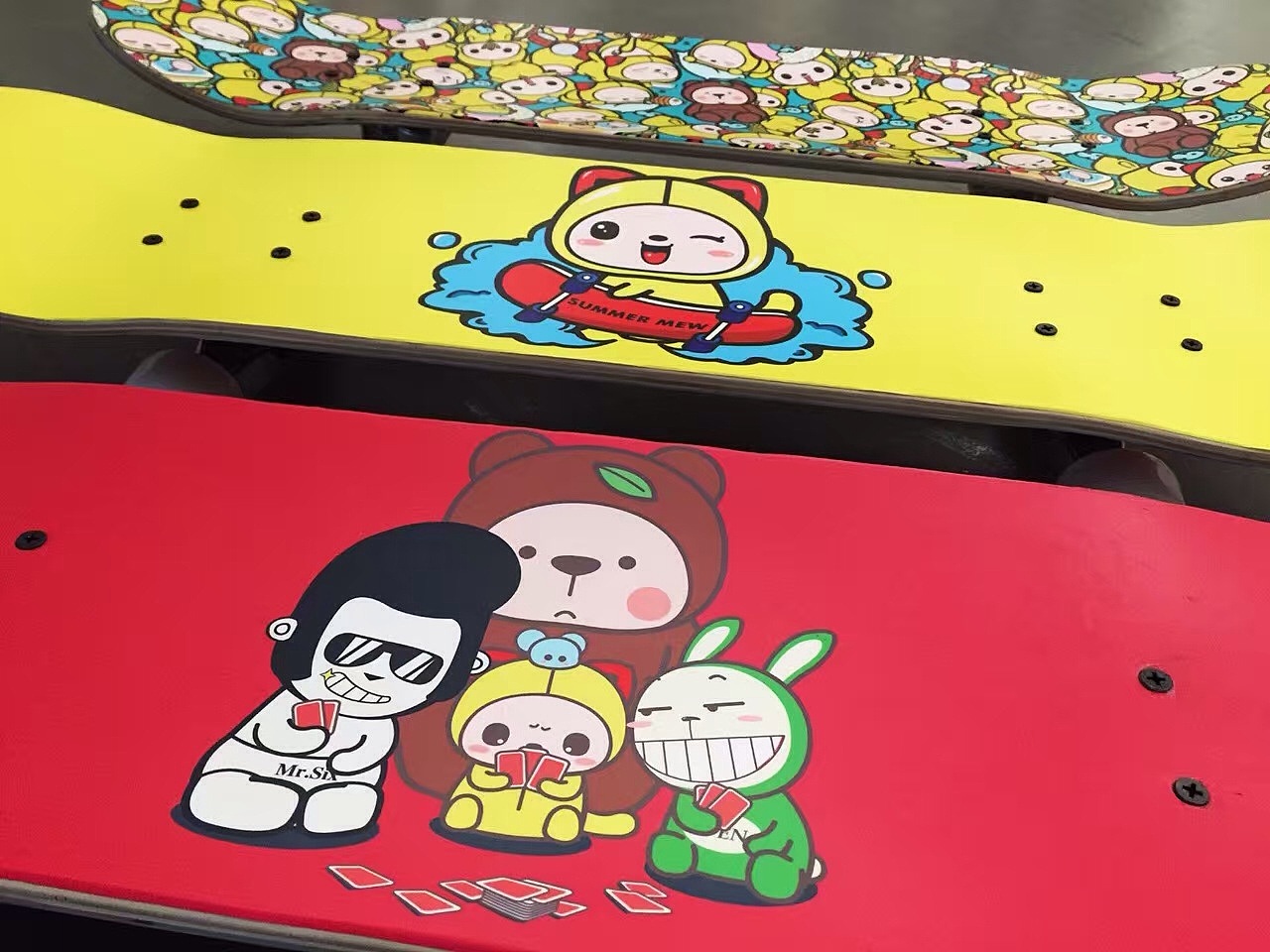 卡通形象吉祥物设计-潮流插画图案周边四方连续