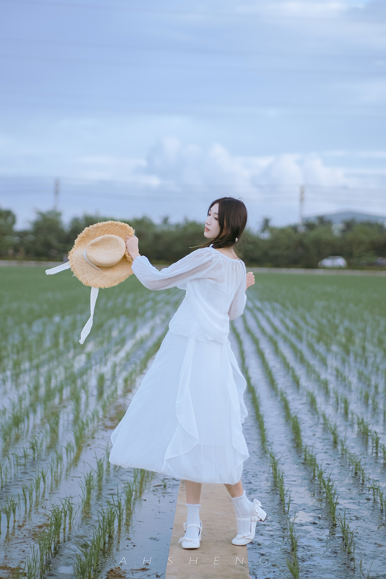 我爱着这份夏天的轻声细语（图ZMjY4NjEyMzA0） - 人像摄影 - 站酷设计师玩摄影的安生原创素材 - 站酷ZCOOL