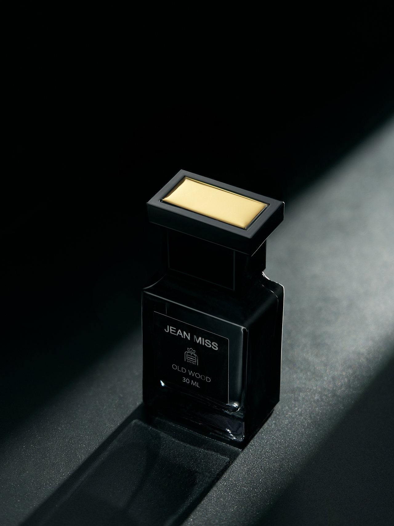 香水场景拍摄（图ZMzExNzc2MDY4） - 产品摄影 - 站酷设计师大笨球原创素材 - 站酷ZCOOL