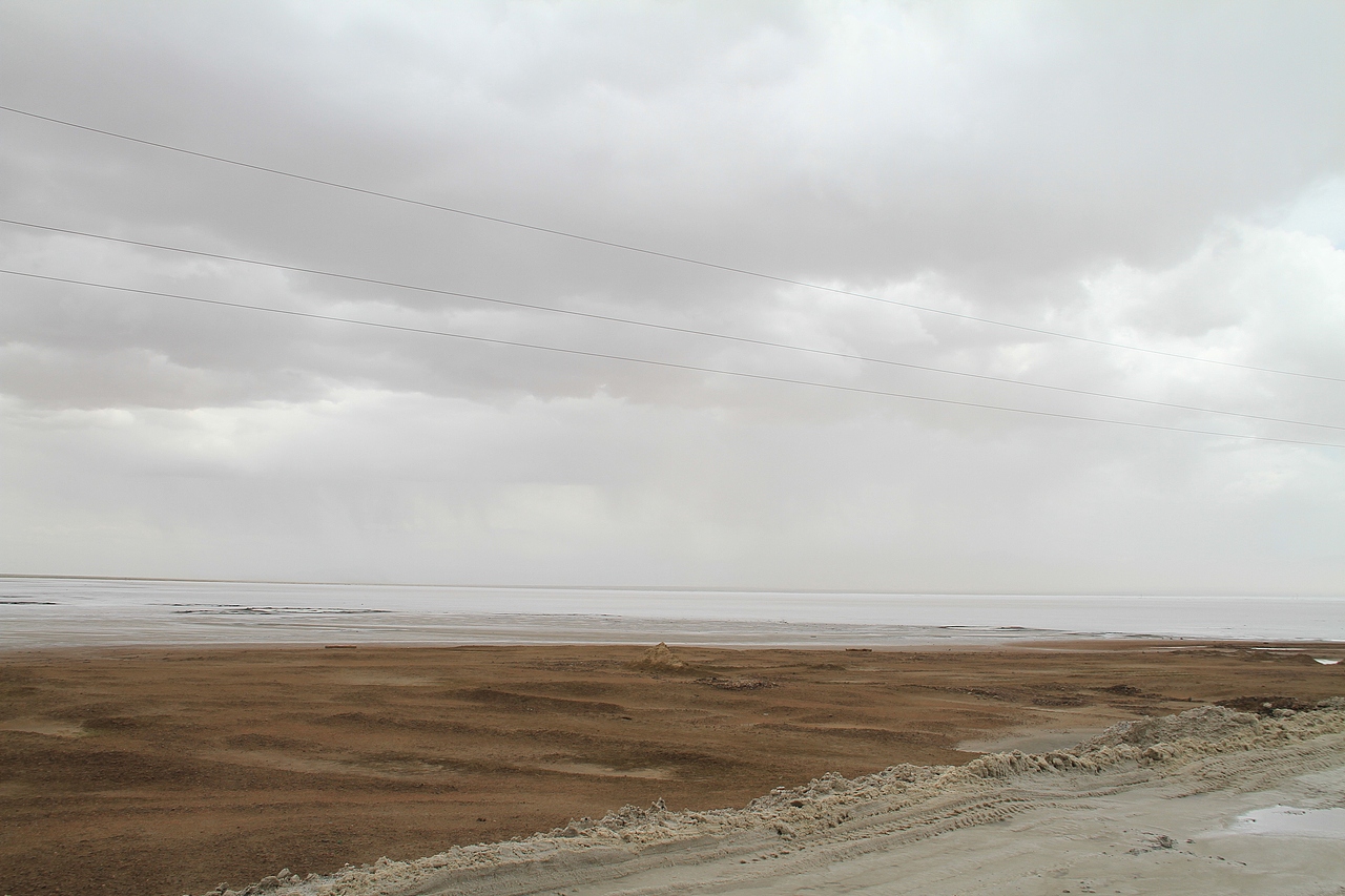 迥非人世的背景图片之茶卡盐湖（图ZOTMxNTEyNA==） - 风光摄影 - 站酷设计师画里千山原创素材 - 站酷ZCOOL