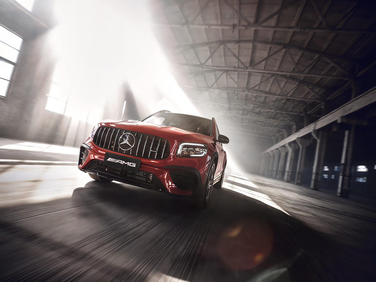 mercedes-benz奔驰 amg glb平面广告