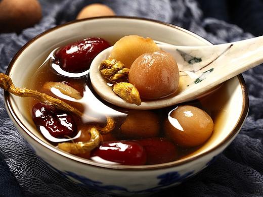 滋补品炖汤啦
