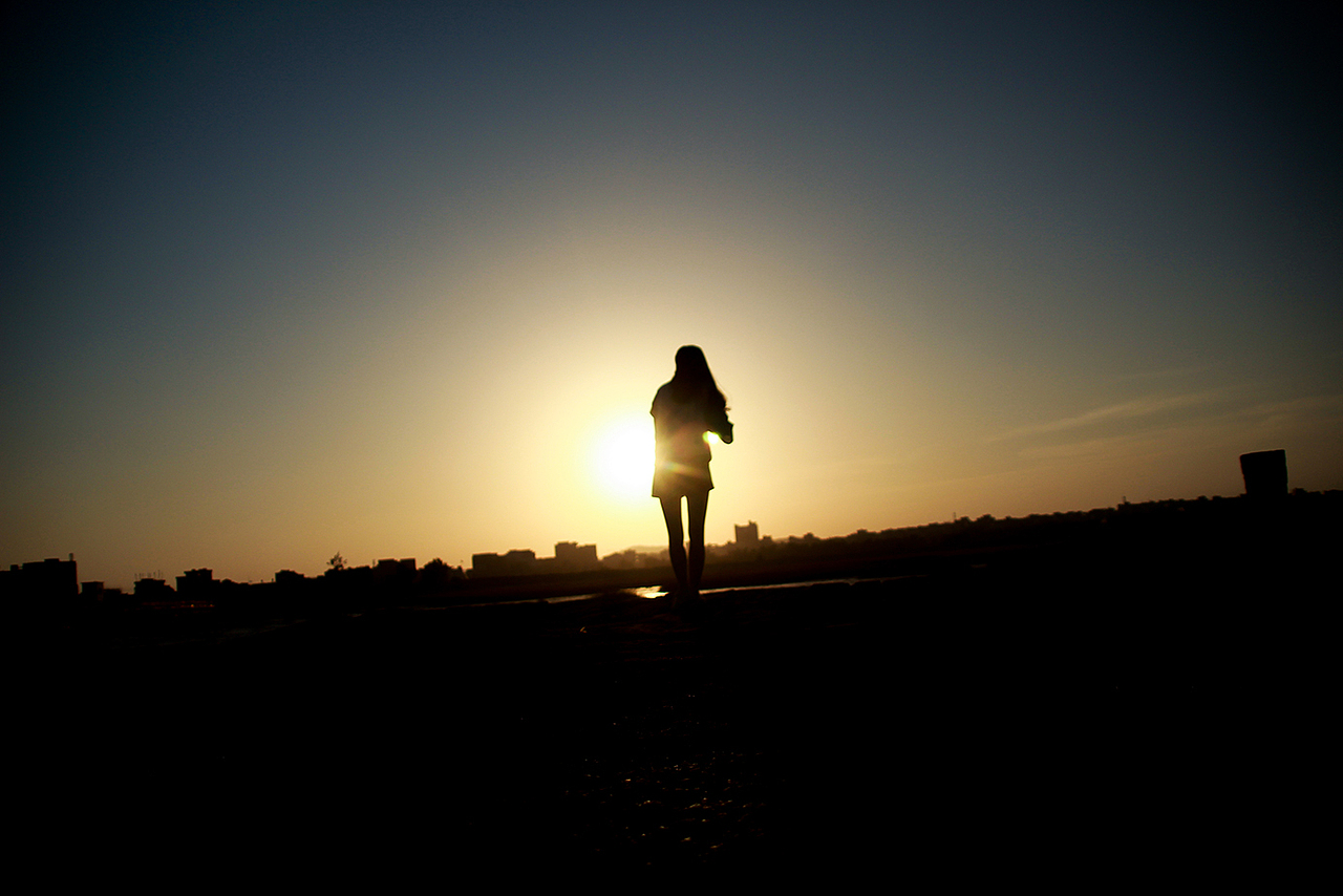 日出（图ZMTgzNDY2MDEy） - 人像摄影 - 站酷设计师岞海印象原创素材 - 站酷ZCOOL