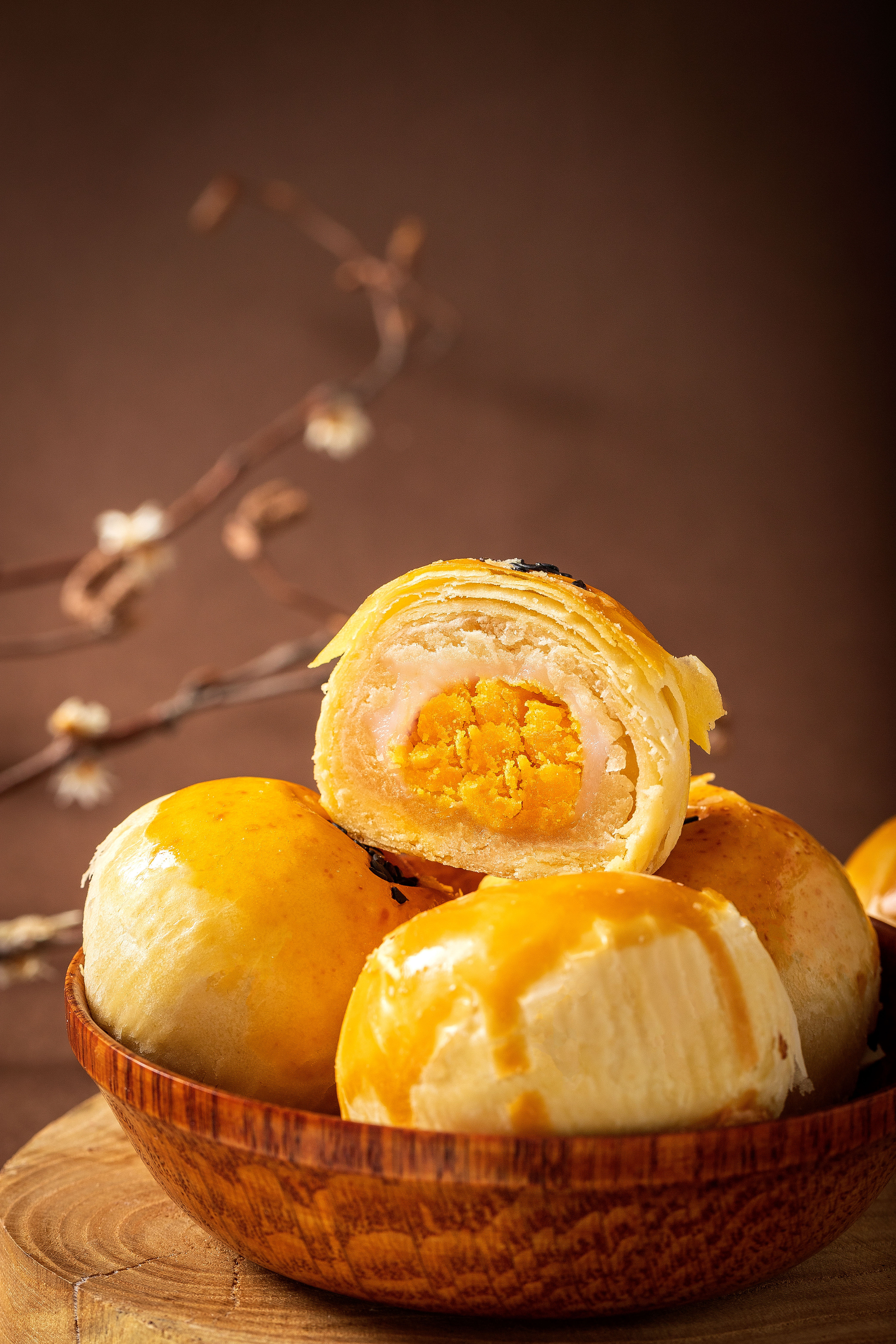 蛋黄酥|摄影|静物|一场阳光雨 - 原创作品 - 站酷 (zcool)