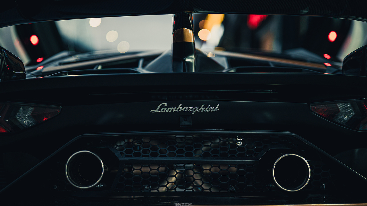 汽车摄影 意大利蛮牛