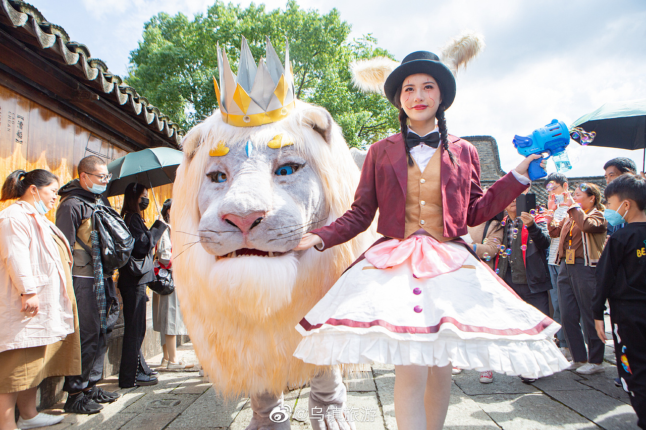 小镇大戏,戏如人生