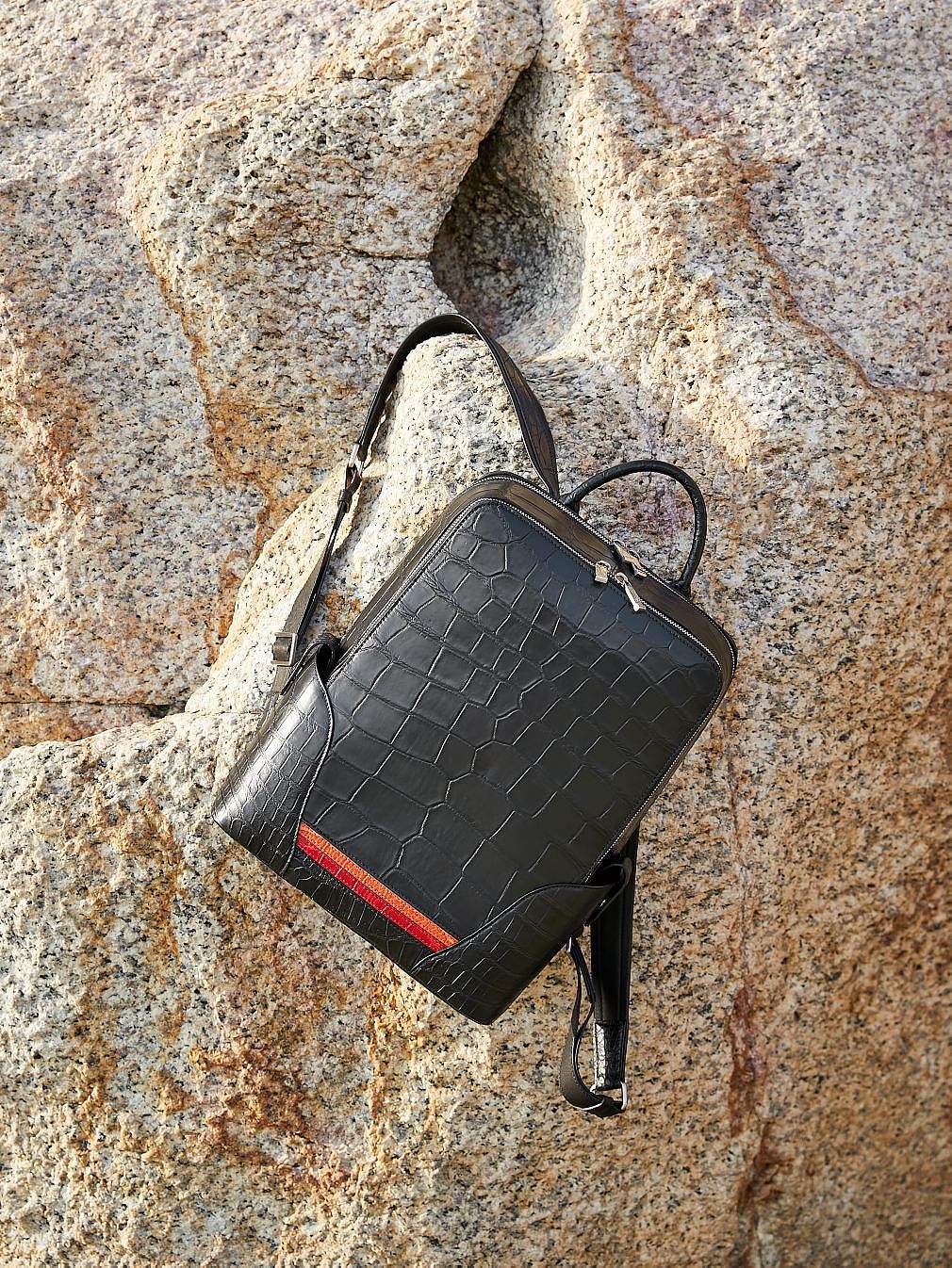 珍稀皮具鳄鱼皮男包男鞋外景拍摄