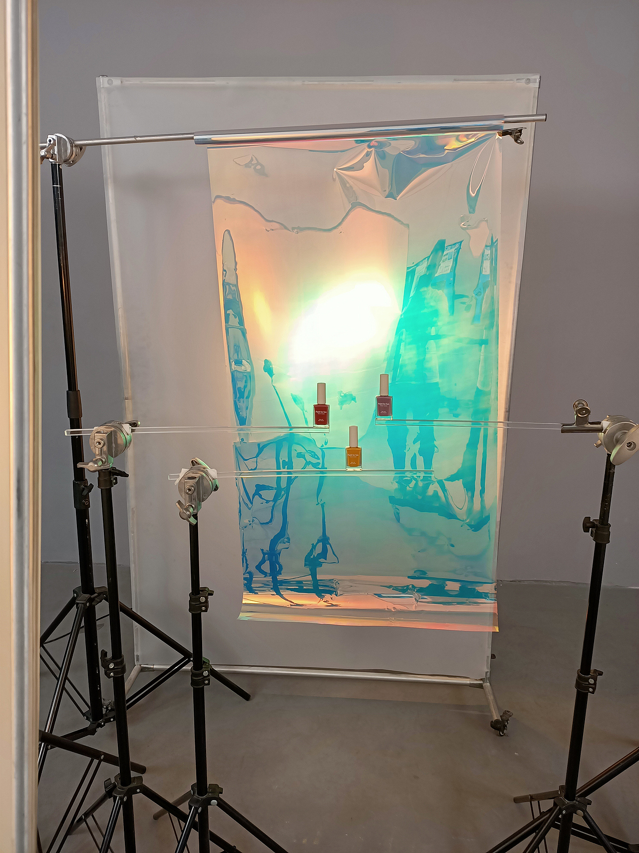 【337期】指甲油创意布光拍摄教程（图ZMjY4MjkyMDA0） - 产品摄影 - 站酷设计师亮影图摄影道具原创素材 - 站酷ZCOOL