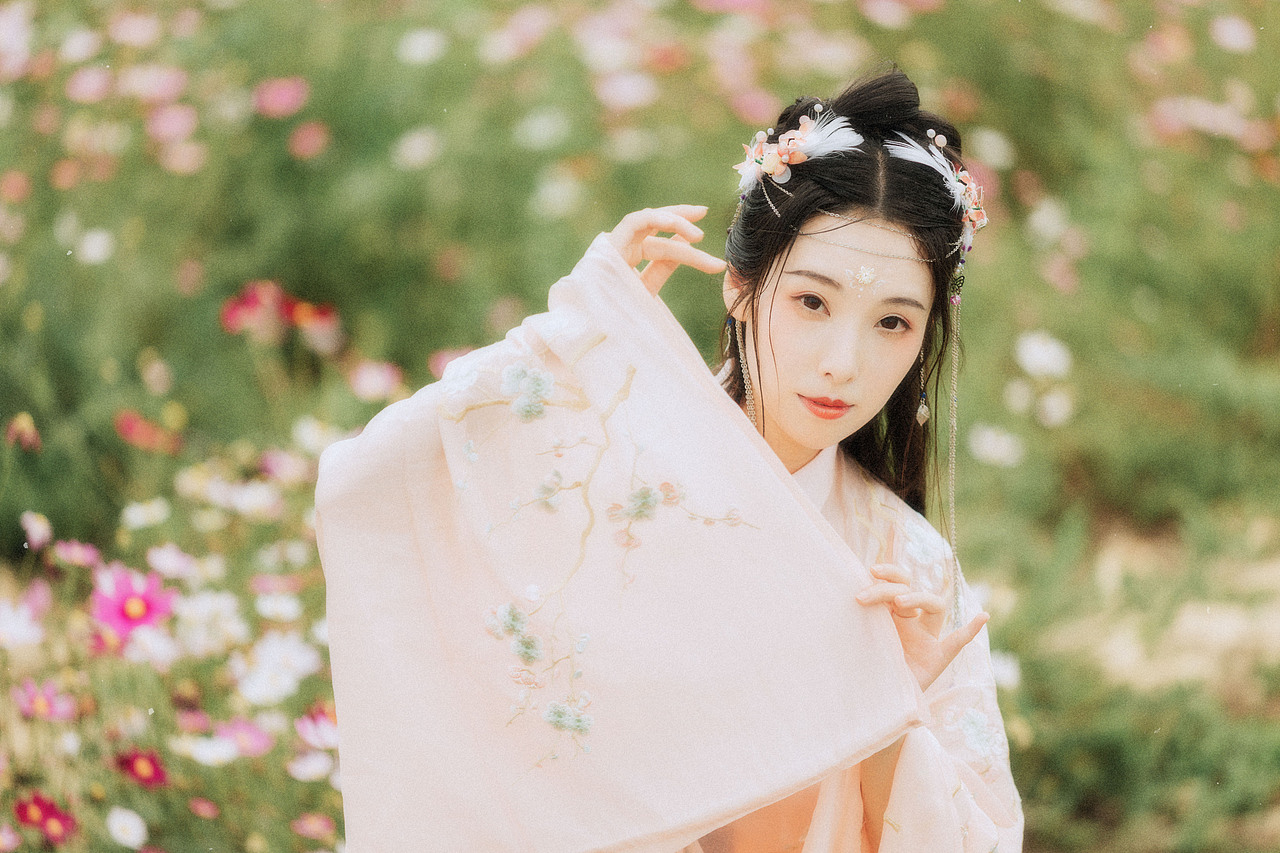 繁花孤影（图ZMjA1ODM0NDQ0） - 人像摄影 - 站酷设计师若寒Rock原创素材 - 站酷ZCOOL