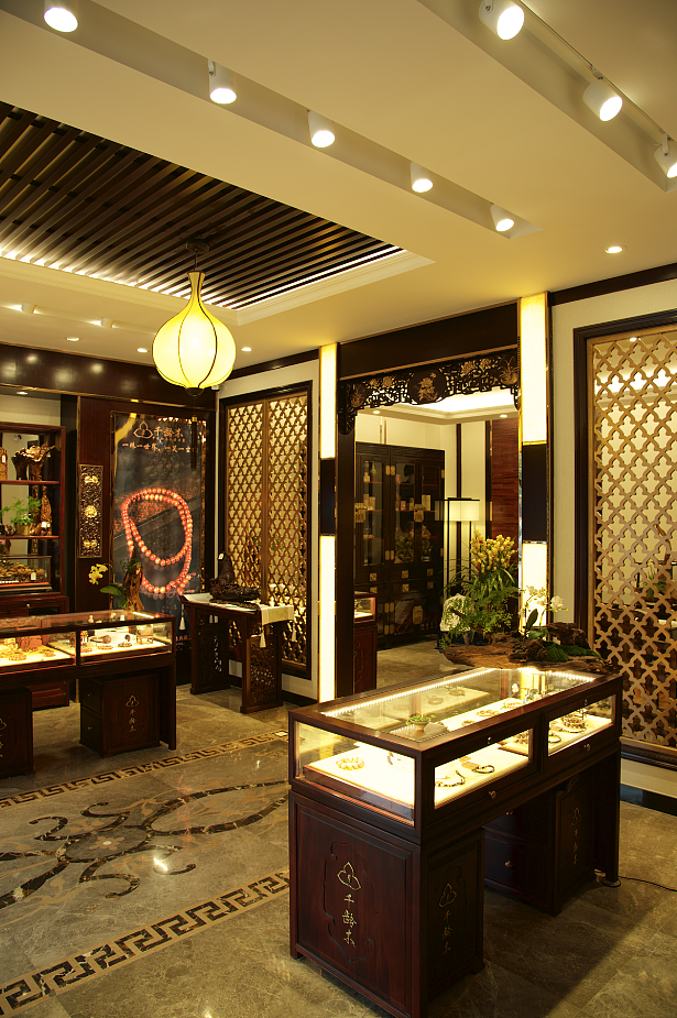 "千龄木"红木工艺品展厅