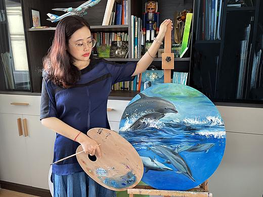 油画 |  海豚在舞蹈  浪花是裙摆 