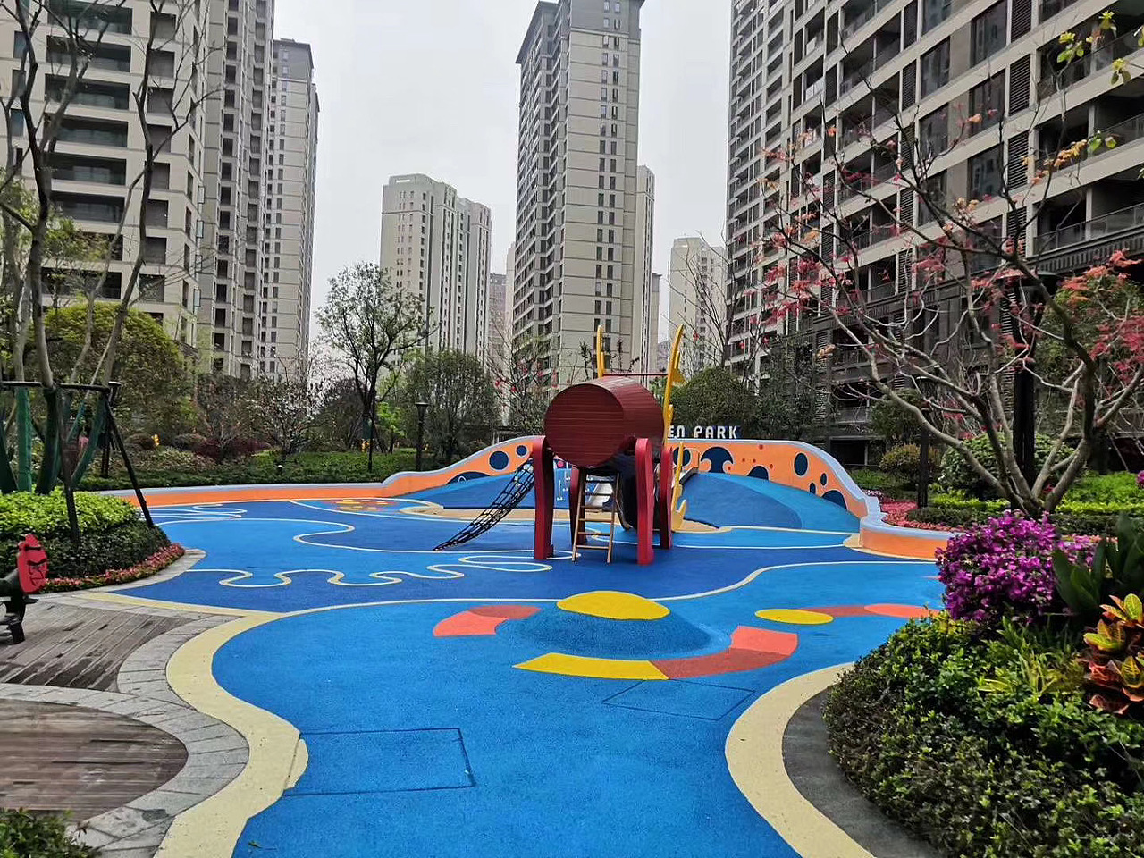 儿童乐园景墙彩绘