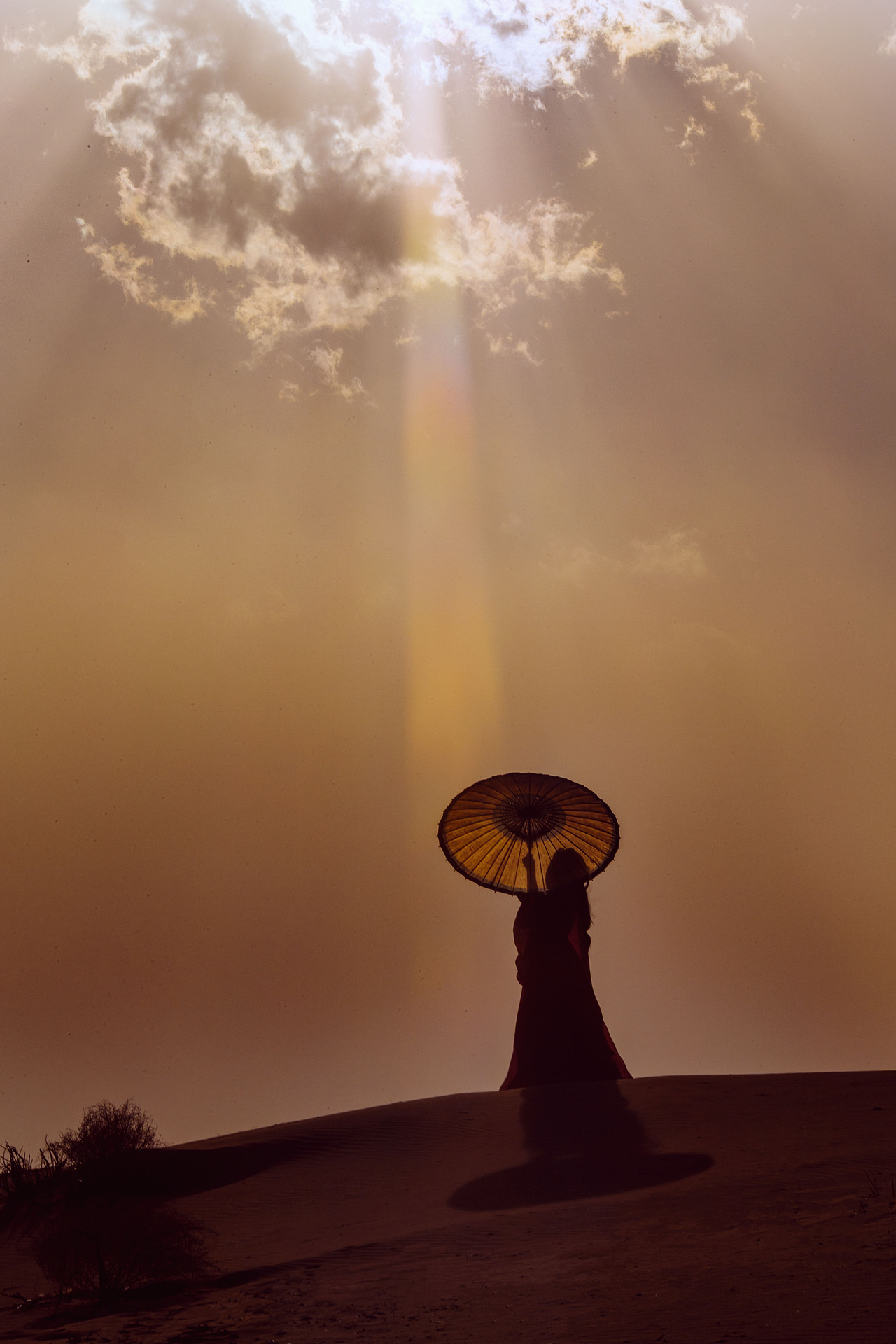 漠上行（图ZMTU1NDMwMzY4） - 人像摄影 - 站酷设计师若寒Rock原创素材 - 站酷ZCOOL