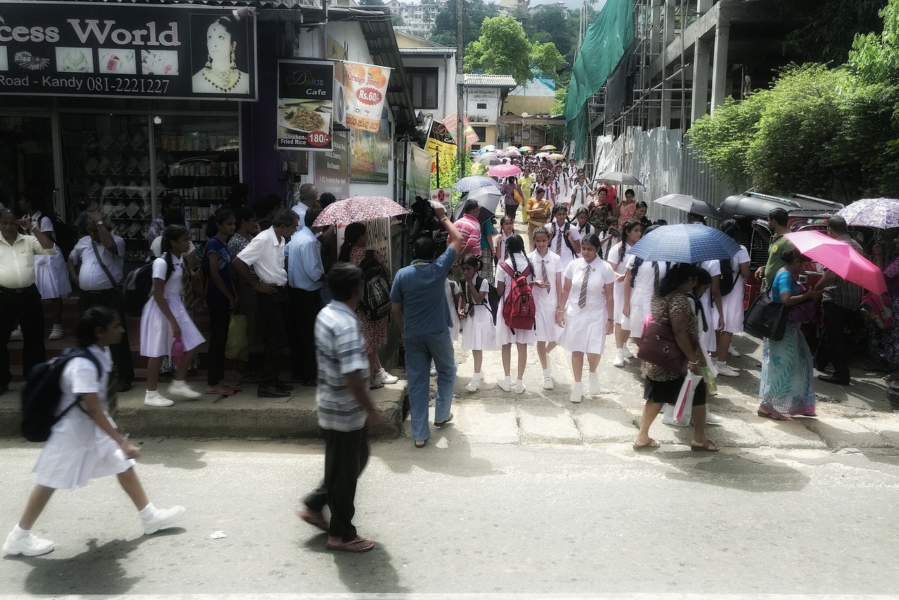 斯里兰卡——车览锡兰街头