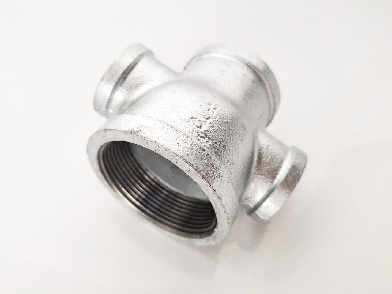 鼎梁镀锌异径四通