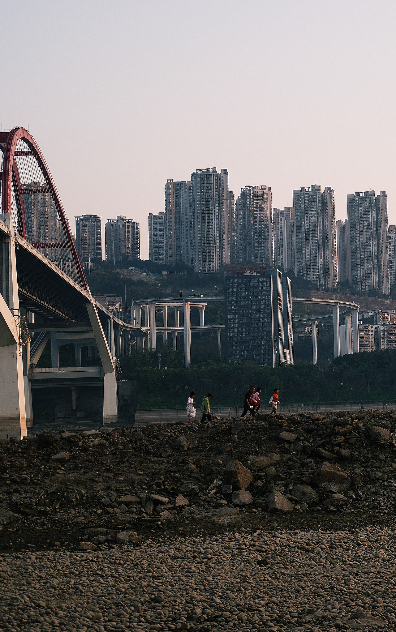 江边（图ZMjQ2ODkxMTg4） - 人像摄影 - 站酷设计师新知Zzz原创素材 - 站酷ZCOOL