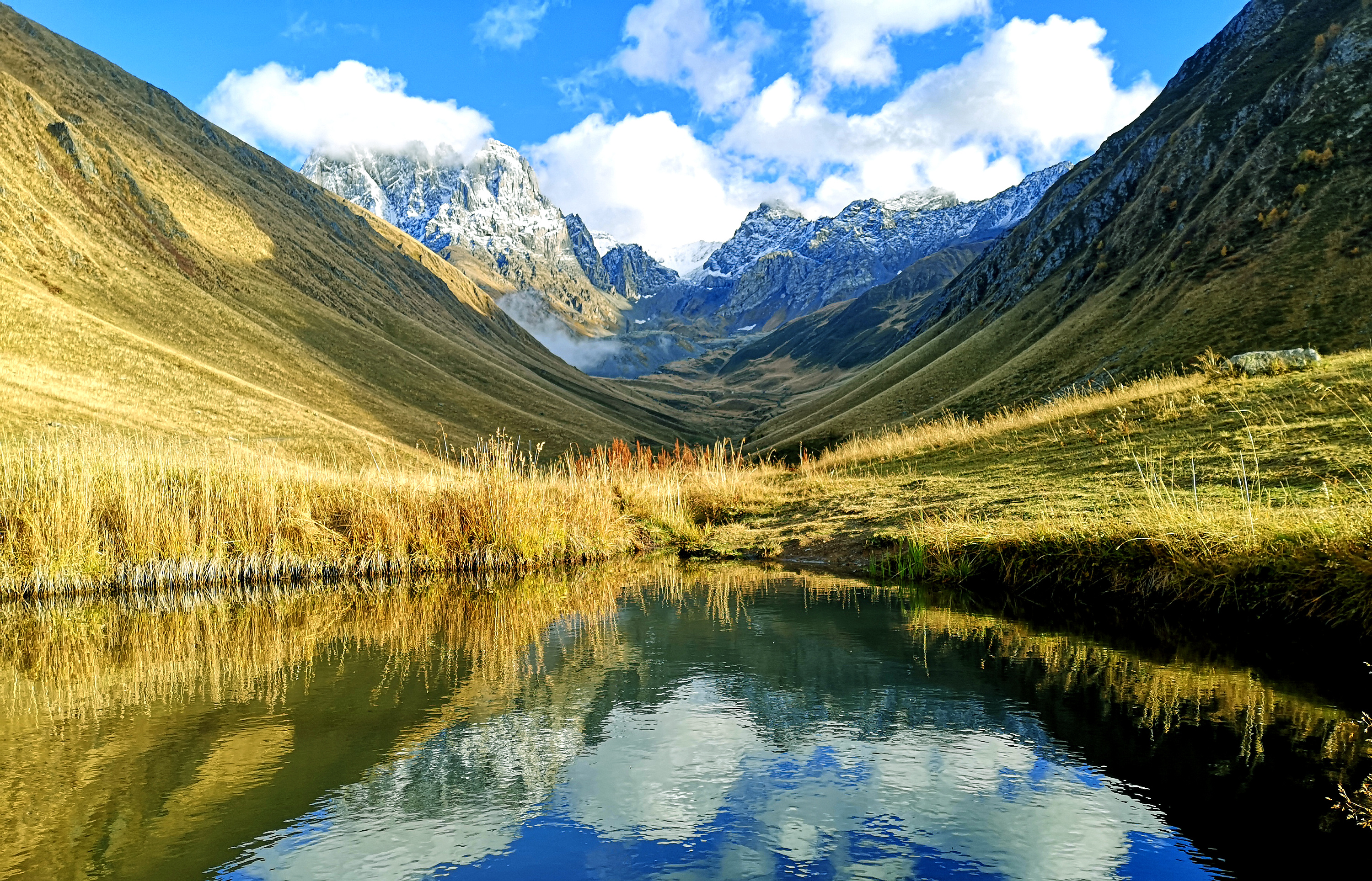 格鲁吉亚卡兹别克山