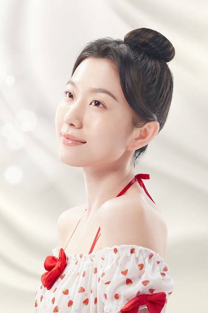 保湿水润护肤妆面（图ZMzQzNjQyODI4） - 人像摄影 - 站酷设计师广州摄影师罗玲荣原创素材 - 站酷ZCOOL