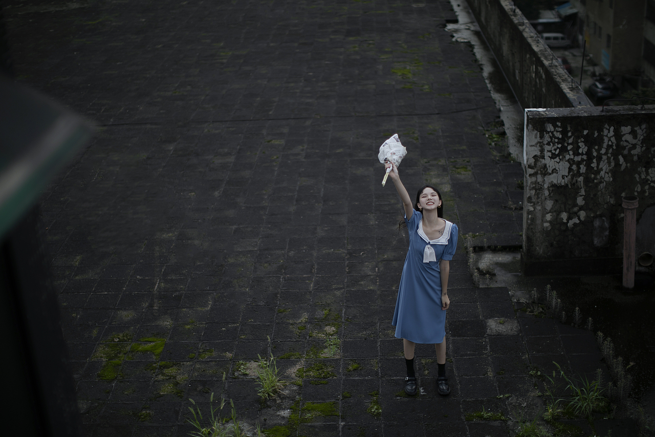 #BIUE#（图ZMjEyMzQxMTI0） - 人像摄影 - 站酷设计师阿朱的乐曲原创素材 - 站酷ZCOOL