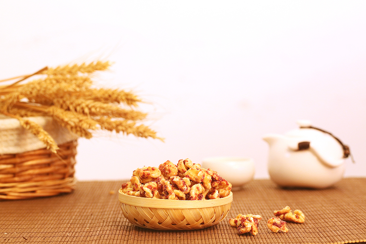 蔓越莓干核桃仁摄影（图ZMTE1MzgyNDg0） - 产品摄影 - 站酷设计师冬兰UED原创素材 - 站酷ZCOOL