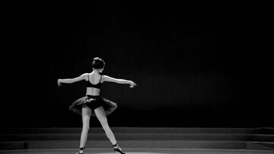 内衣摄影 服饰摄影 黑天鹅 tvc视频宣传片 乐趣文化（图ZMjkyNTgzODI4） - 产品摄影 - 站酷设计师乐趣视觉营销原创素材 - 站酷ZCOOL