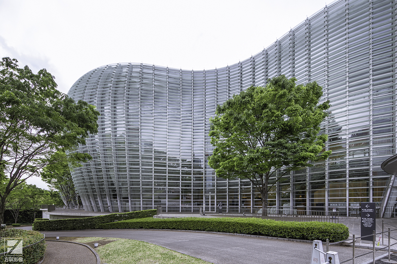 日本新国立美术馆