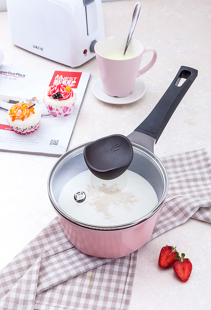 乐扣乐扣宝宝美食酸奶辅食锅奶锅不粘锅淘宝静物拍摄（图ZMTQ2MDU2NDAw） - 产品摄影 - 站酷设计师芷君视觉原创素材 - 站酷ZCOOL