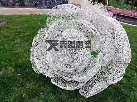 草坪景观仿真花朵雕塑 水景不锈钢锻造荷花造型雕塑