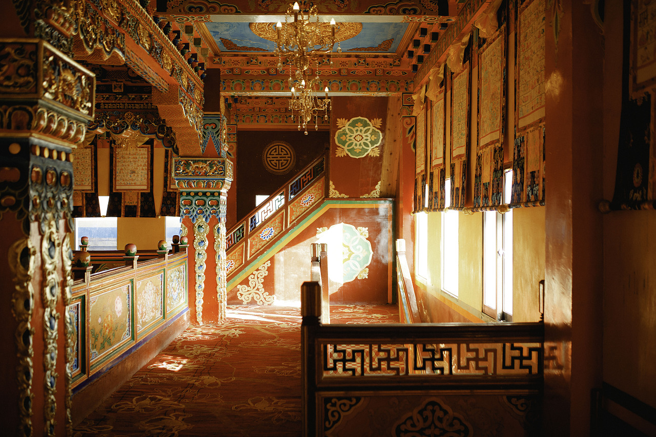 【CRXM】虔诚红色桃源--色达