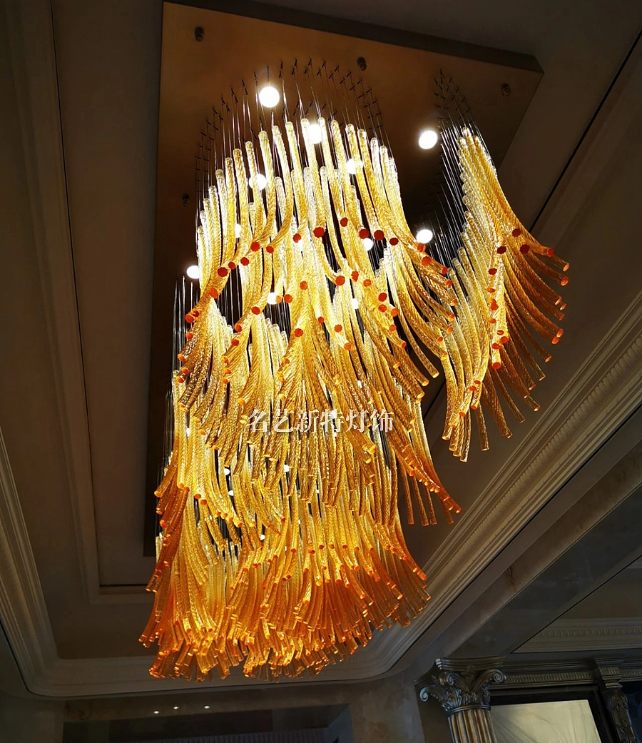 彩色玻璃艺术吊灯 名艺新特定制