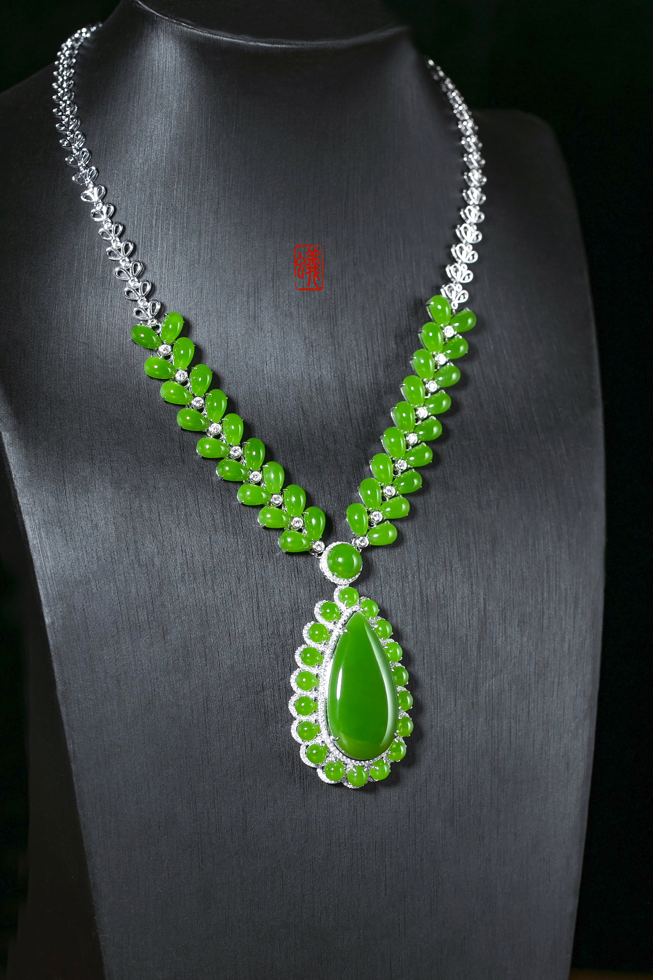 【蚂蚁原创设计】18k金镶嵌翡翠蛋面晚装链