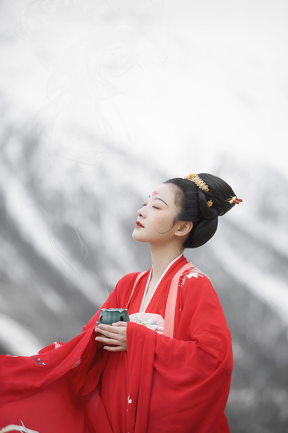 羊湖颂（图ZMTQzODM2Mzky） - 人像摄影 - 站酷设计师琥珀zxt原创素材 - 站酷ZCOOL