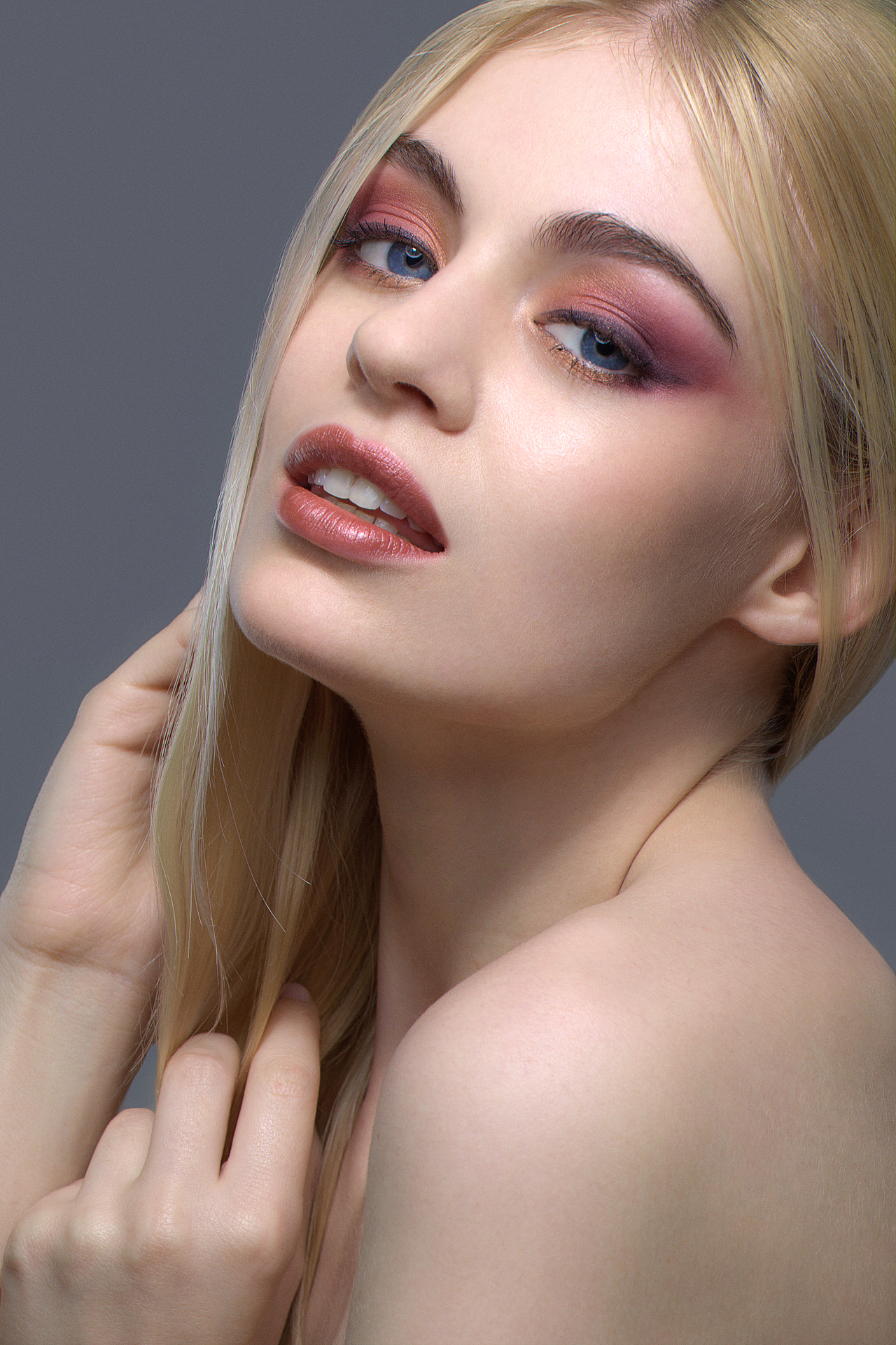 人像精修（图ZMjUzMzE4MjQ0） - 修图/后期 - 站酷设计师轩锅原创素材 - 站酷ZCOOL