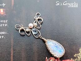 自己随手做的月光石吊坠