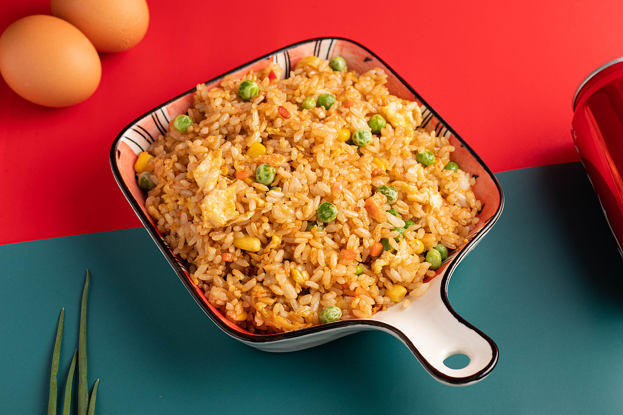 炒飯拍攝（圖ZMjUxMjIwNjg4） - 美食攝影 - 站酷設(shè)計師一只西瓜Malon原創(chuàng)素材 - 站酷ZCOOL