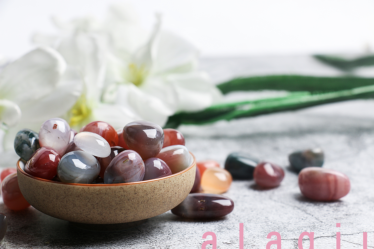 雨花石。漂亮的小石头，bulingbuiling（图ZMTE3OTM5MTAw） - 产品摄影 - 站酷设计师ALAQIU原创素材 - 站酷ZCOOL