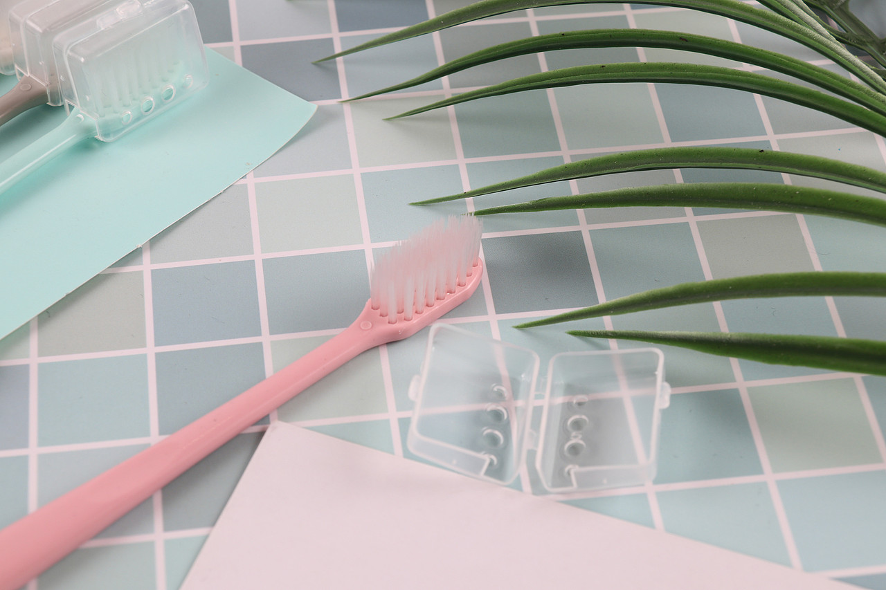 B06洗护用品\C03-口腔护理\V01牙刷