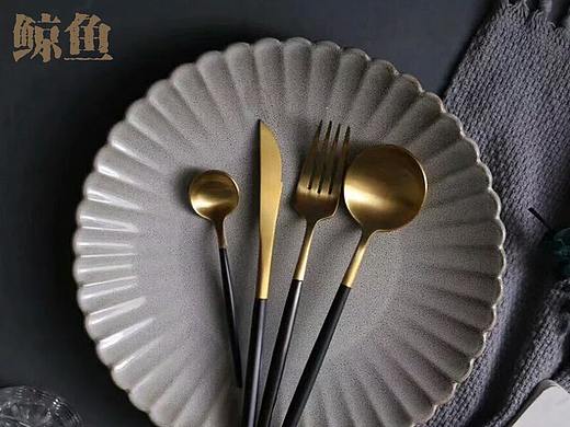 鲸鱼生活馆  网页美工