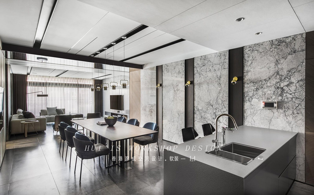 通过灰色大理石,进入客厅电视背景墙一定是目光必须停留的地方,以灰色大理石作为正面墙的饰面,隔断空间,大理石的质感色调使得空间品质提升了不少,而且为空间添加更自然的过渡。