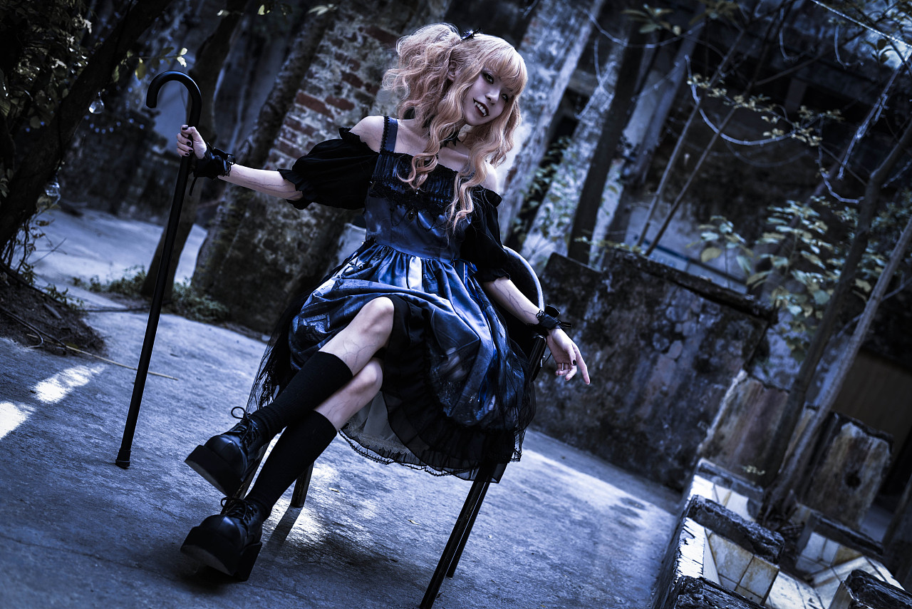 跨境女装中世纪小黑裙哥特复古中长裙Lolita洛丽塔黑色蕾丝连衣裙-阿里巴巴