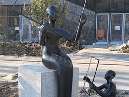 吉林长春恒丰悦城不锈钢雕塑