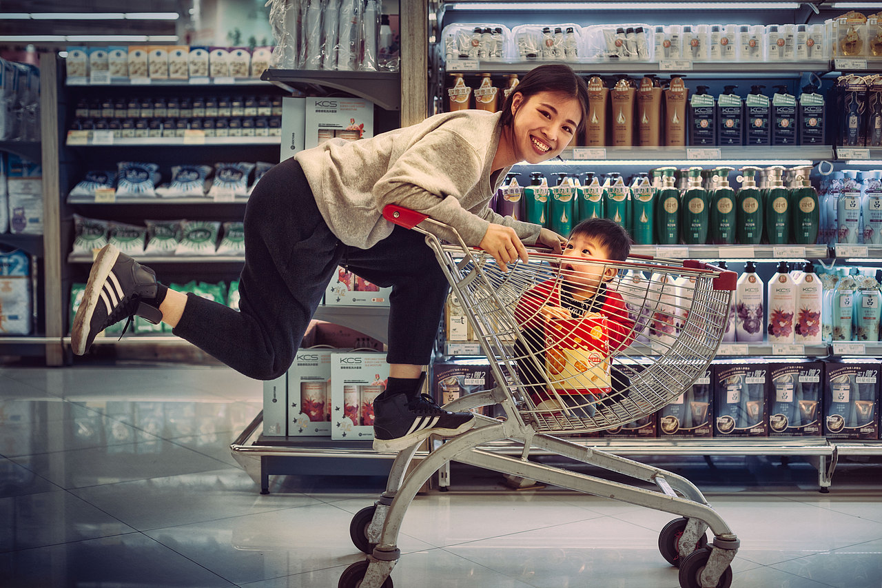 我的妈妈是超人（图ZMTU1MzMyMDA0） - 人像摄影 - 站酷设计师Rubbi原创素材 - 站酷ZCOOL