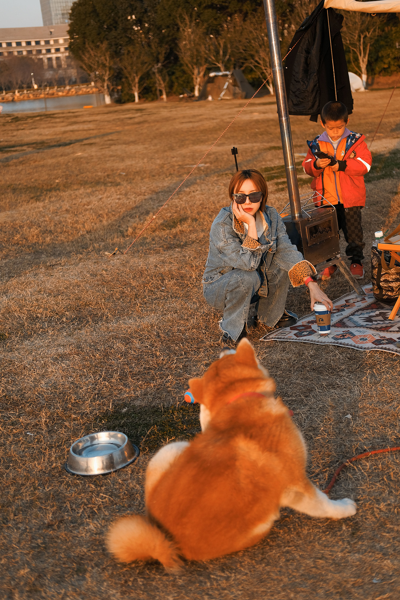 独来独往的魄力,冷漠残酷的妖—就是我