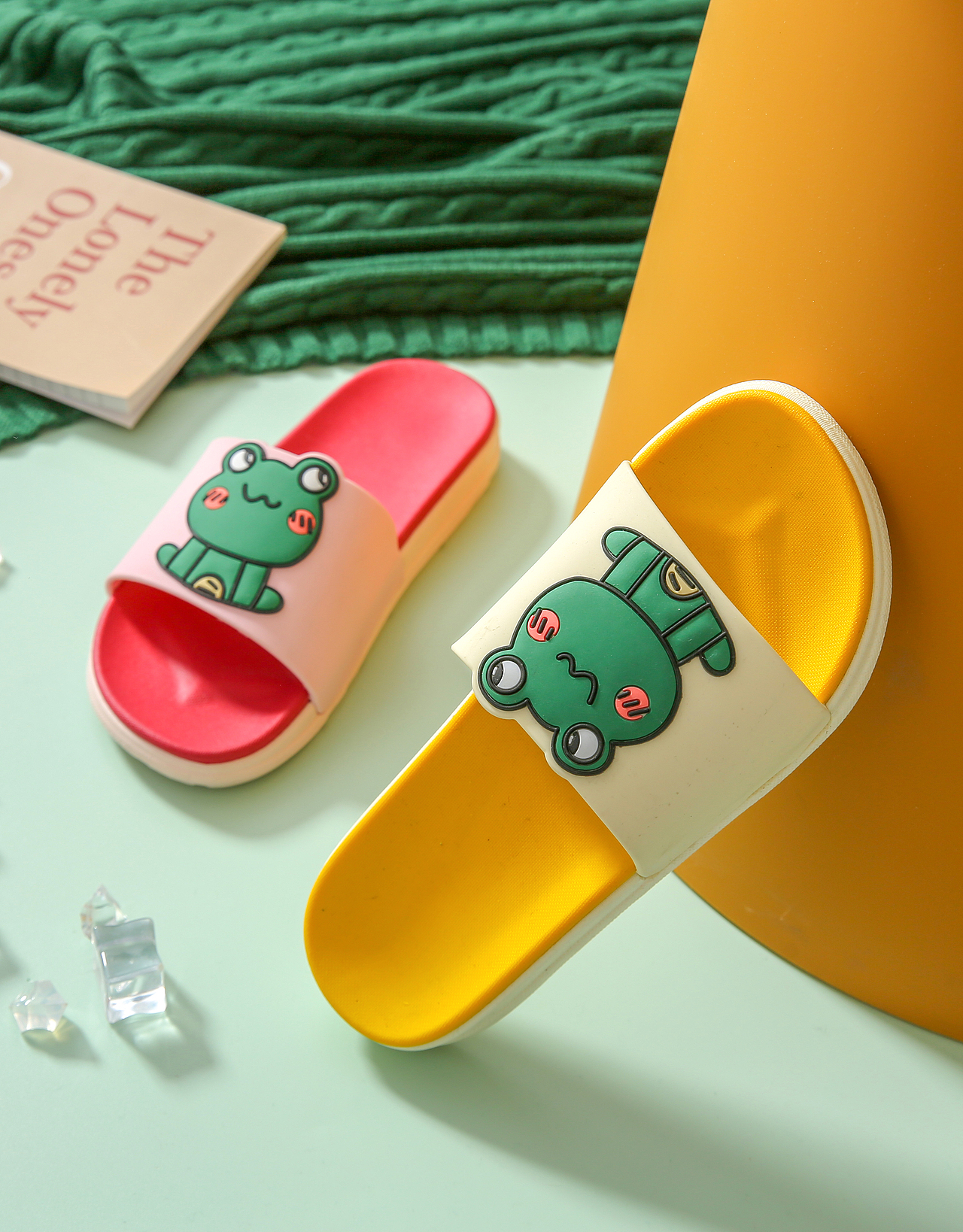 2021卡通凉拖鞋，家居拖鞋，随缘打光法（图ZMjM5NDEwODU2） - 产品摄影 - 站酷设计师慈溪晓摄影原创素材 - 站酷ZCOOL