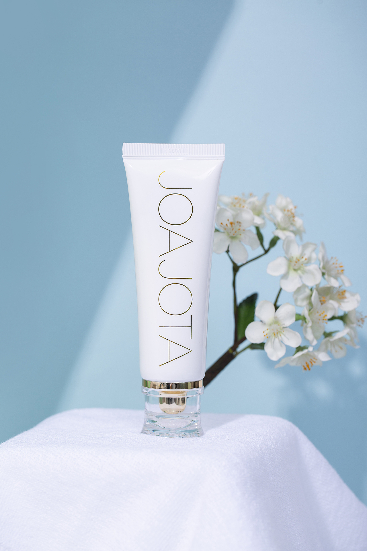 joajota玻尿酸水润洁净洗面奶