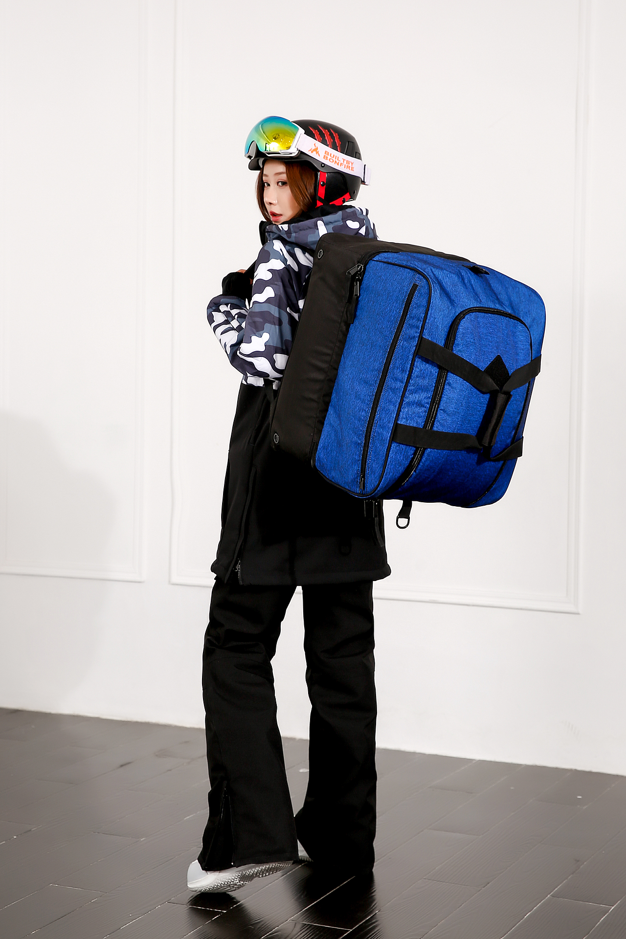 朋盛传媒-祖儿滑雪服拍摄 淘宝拍摄